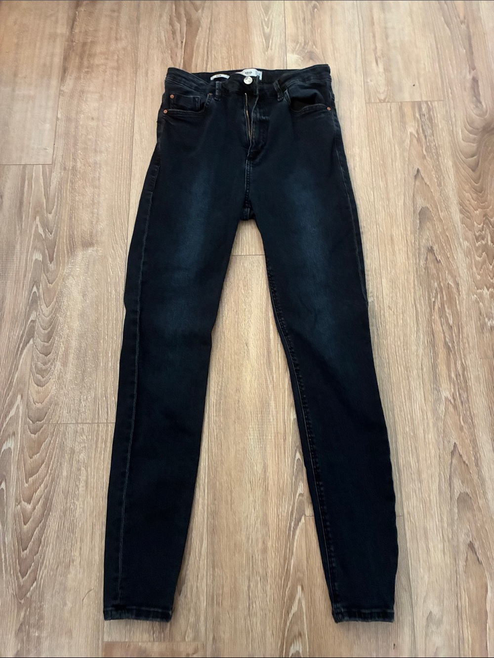 Women’s Black High-Rise Skinny Jeans